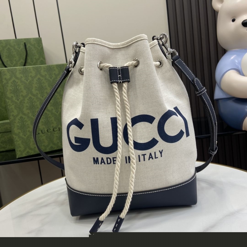G*u*i bucket bags